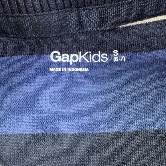 Gap Kids Boys Henley Sweater Size 6-7 Blue Striped - NWT - Picture 3 of 5